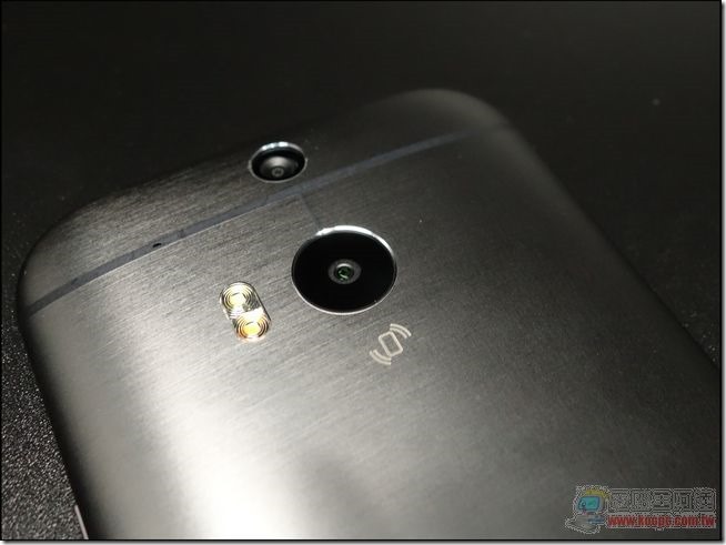 HTC One M8 外觀與配件-18