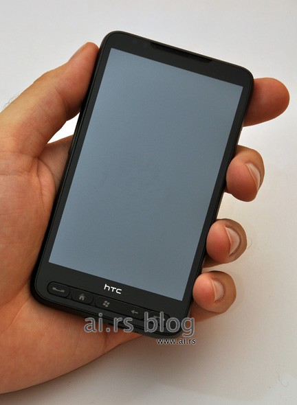 正港的HTC LEO動手玩，含圖片影片 - 電腦王阿達