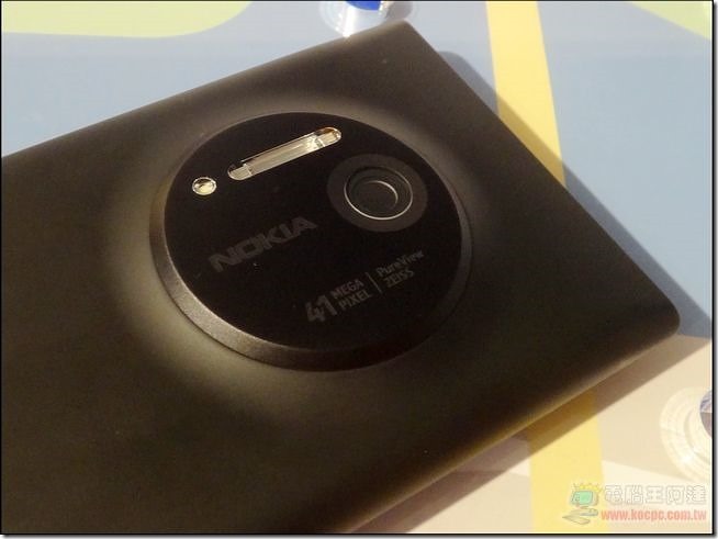 Nokia Lumia 1020-17 Nokia Lumia 1020-17