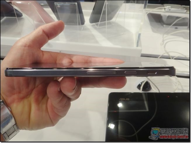 The new PadFone Infinity23 The new PadFone Infinity23