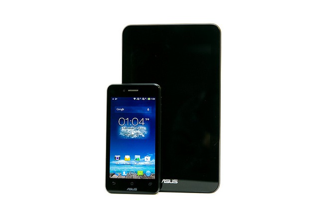 迷你變形金剛 - ASUS PadFone mini 4.3 + 7 平板基座 - 電腦王阿達 3N4C7741