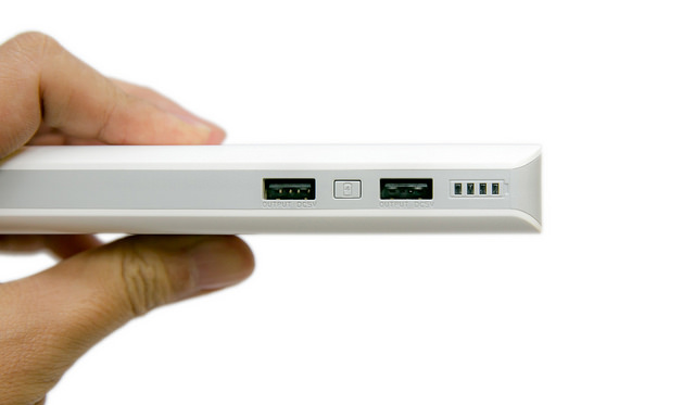 10400mAh 大容量 BAQSS BEST4 智能行動電源開箱分享 - 電腦王阿達 20140212_426