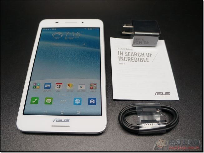 ASUS Fonepad unbox05 ASUS Fonepad unbox05