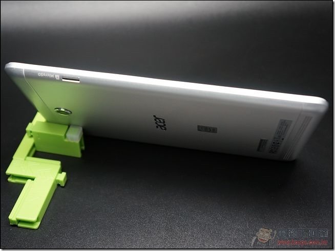 Acer Iconia Tab8 unbox12