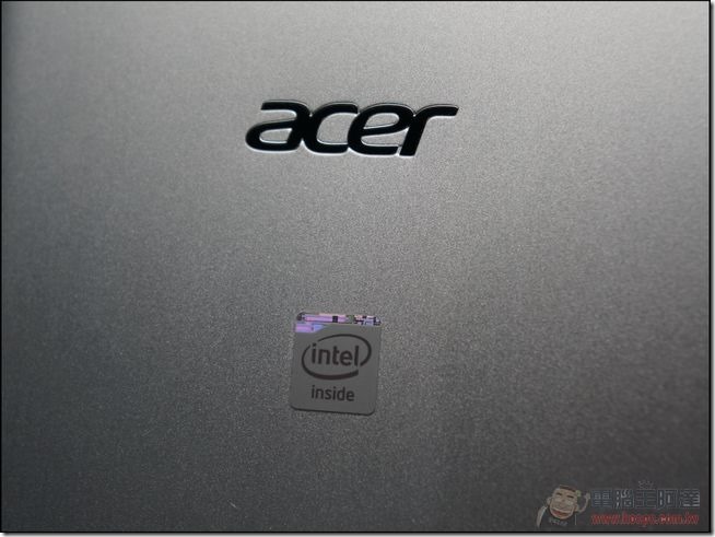Acer Iconia Tab8 unbox18