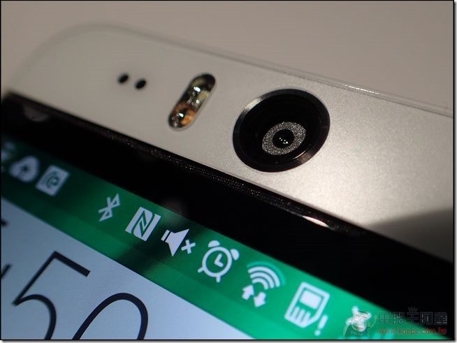 HTC Desire EYE (4) HTC Desire EYE (4)
