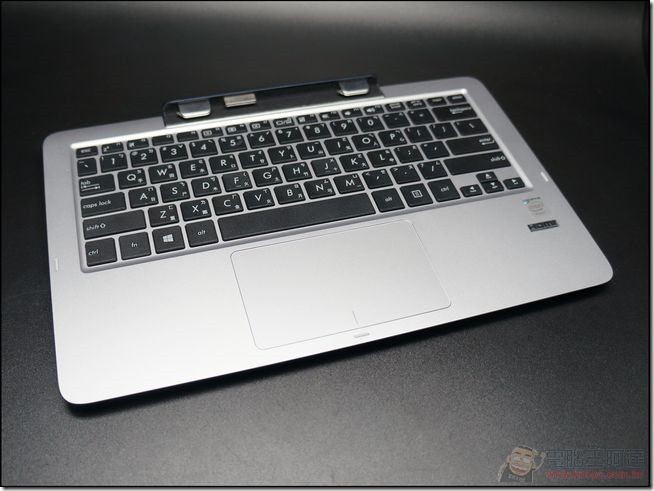 ASUS_T200_20 ASUS_T200_20