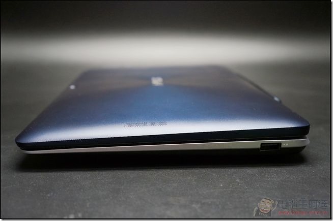 ASUS_T200_33 ASUS_T200_33