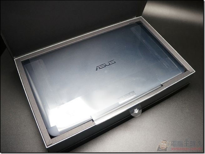 ASUS-T300-CHI-UNBOX-05 ASUS-T300-CHI-UNBOX-05