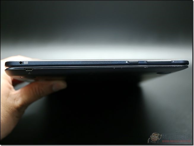 ASUS-T300-CHI-UNBOX-16 ASUS-T300-CHI-UNBOX-16