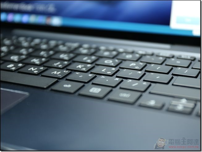 ASUS-T300-CHI-UNBOX-25 ASUS-T300-CHI-UNBOX-25