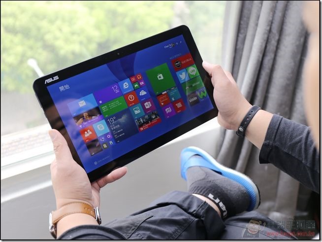 ASUS-T300-CHI-UNBOX-44 ASUS-T300-CHI-UNBOX-44