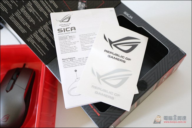 千元內最強!可更換微動開關的 ASUS ROG SICA 電競滑鼠 - 電腦王阿達 003