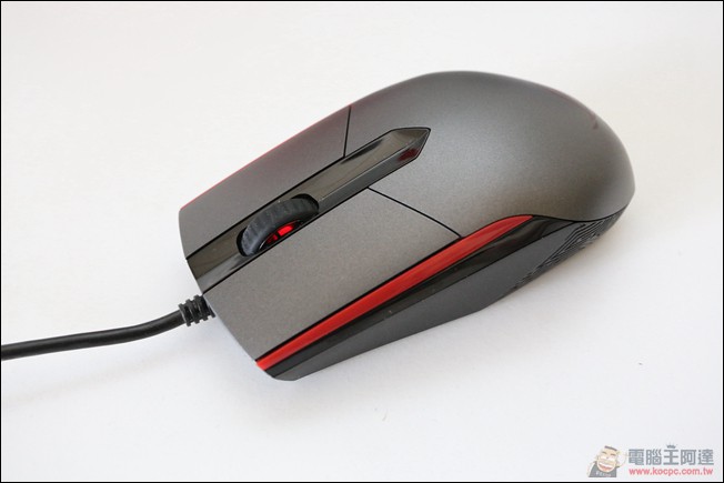 千元內最強!可更換微動開關的 ASUS ROG SICA 電競滑鼠 - 電腦王阿達 006
