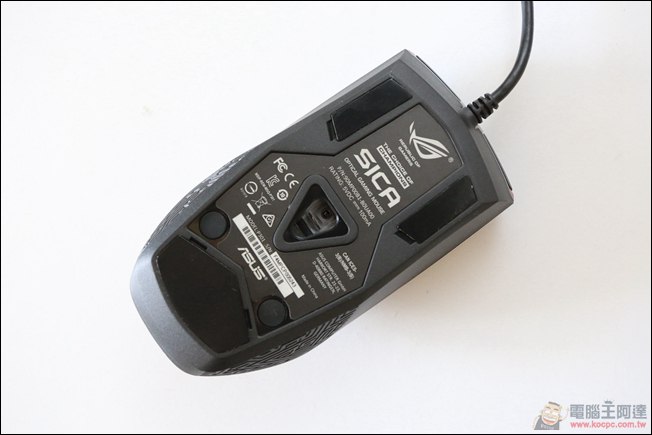 千元內最強!可更換微動開關的 ASUS ROG SICA 電競滑鼠 - 電腦王阿達 009