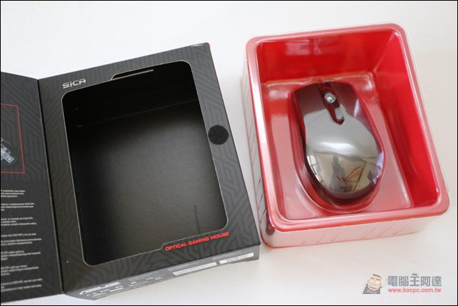 千元內最強!可更換微動開關的 ASUS ROG SICA 電競滑鼠 - 電腦王阿達 002