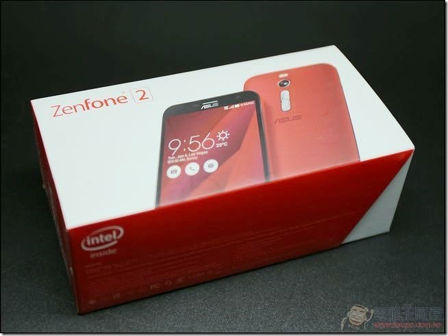 ZenFone2-Unboxing-01 ZenFone2-Unboxing-01