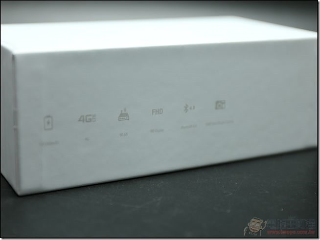 ZenFone2-Unboxing-03 ZenFone2-Unboxing-03