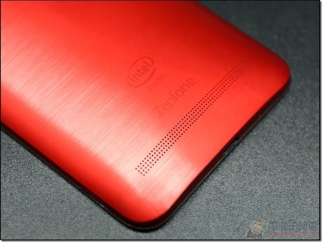 ZenFone2-Unboxing-14 ZenFone2-Unboxing-14