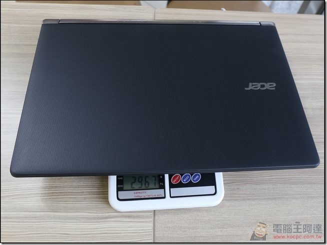 Aspire-V17-NITRO (19) Aspire-V17-NITRO (19)