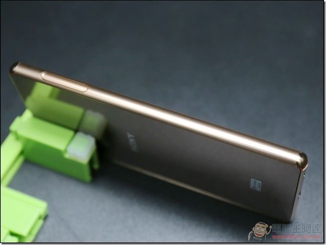 Sony-Xperia-Z3plus-UNBOXING-11 Sony-Xperia-Z3plus-UNBOXING-11