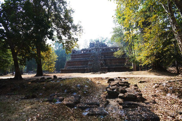 Phimeanakas.jpg Phimeanakas
