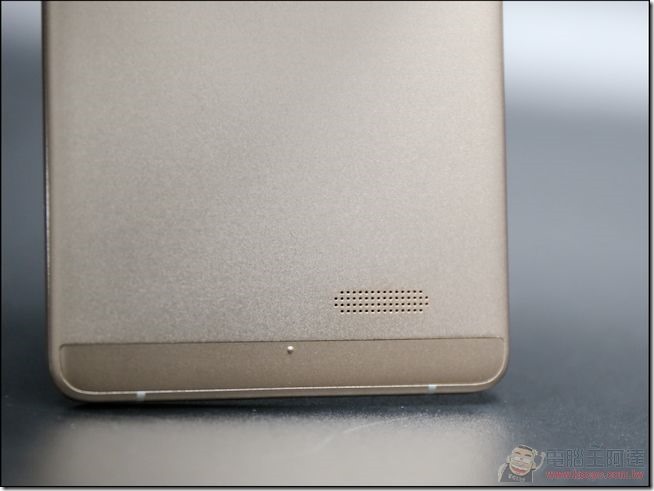 OPPO-R7-開箱-22 OPPO-R7-開箱-22
