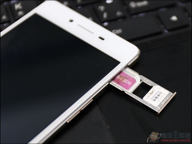 OPPO R7開箱評測 搭載VOOC閃充,0.1秒閃拍的全金屬時尚中階旗艦 - 電腦王阿達 IMG_9520