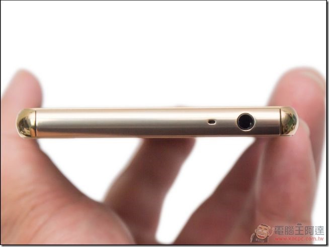 Sony-Xperia-M5-10 Sony-Xperia-M5-10
