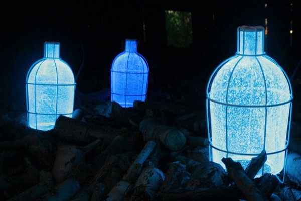 Luminol light1.jpg Luminol light1