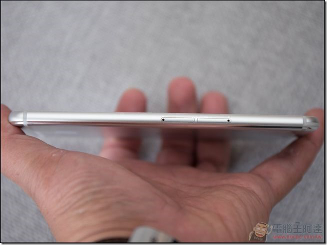 InFocus-M812-11 InFocus-M812-11