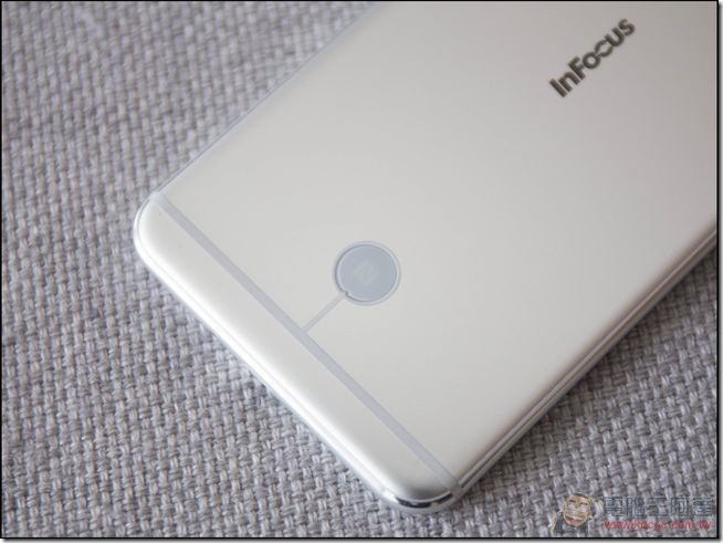 InFocus-M812-15 InFocus-M812-15