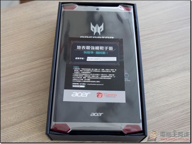Acer-Predator-8-08