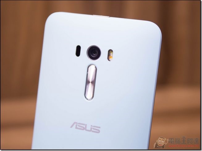 ZenFone-Selfie-12 ZenFone-Selfie-12