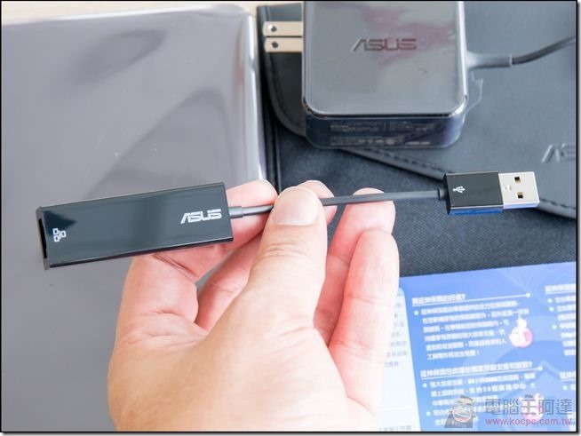ASUS-UX305-I7-03 ASUS-UX305-I7-03