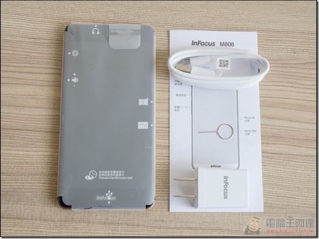 InFocus-M808-02 InFocus-M808-02