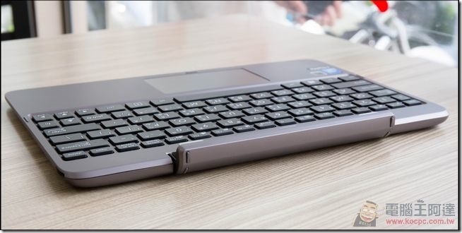 ASUS-T100HA-28 ASUS-T100HA-28