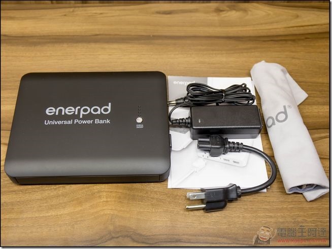 enerpod-AC 插座行動電源-06 enerpod-AC 插座行動電源-06