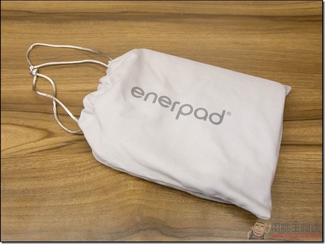 enerpod-AC 插座行動電源-09