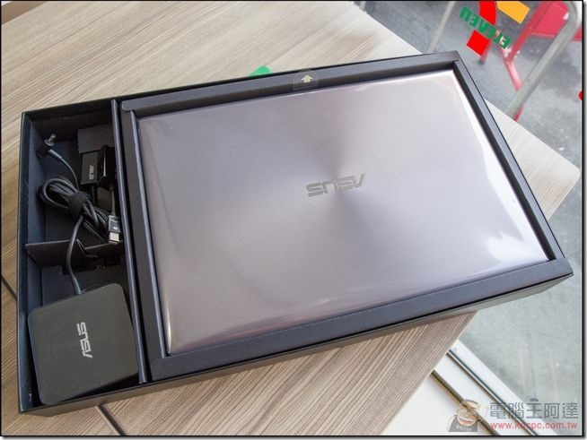 ASUS-UX303LB-03 ASUS-UX303LB-03