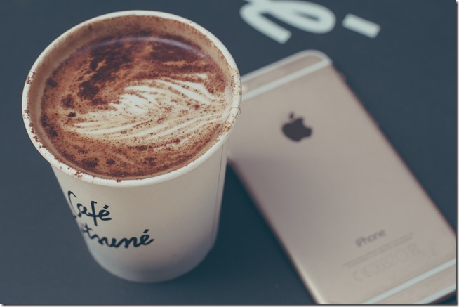 Coffee and iPhone http://barnimages.com/ Coffee and iPhone http://barnimages.com/