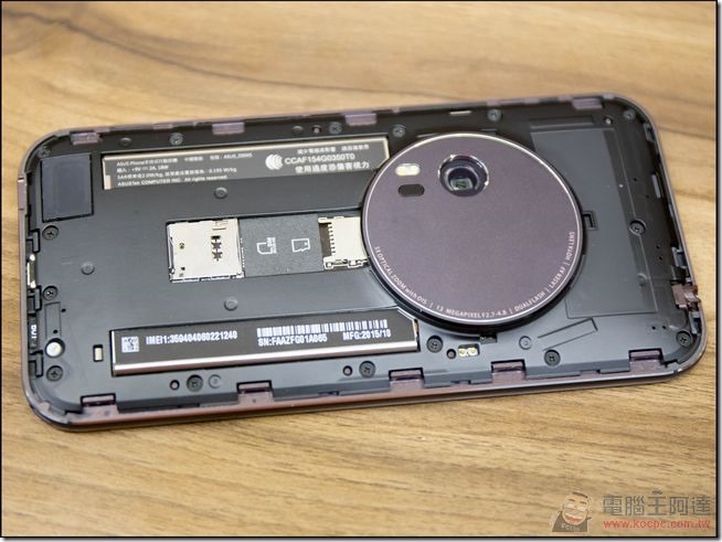 ZenFone-Zoom-18 ZenFone-Zoom-18