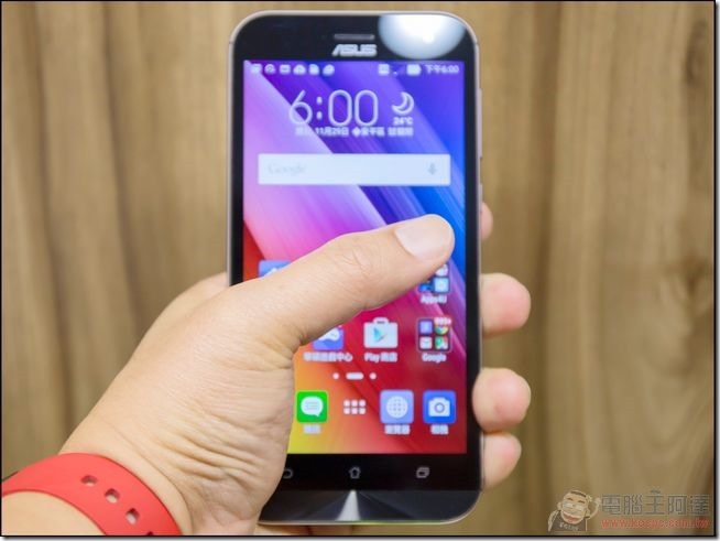 ZenFone-Zoom-22 ZenFone-Zoom-22