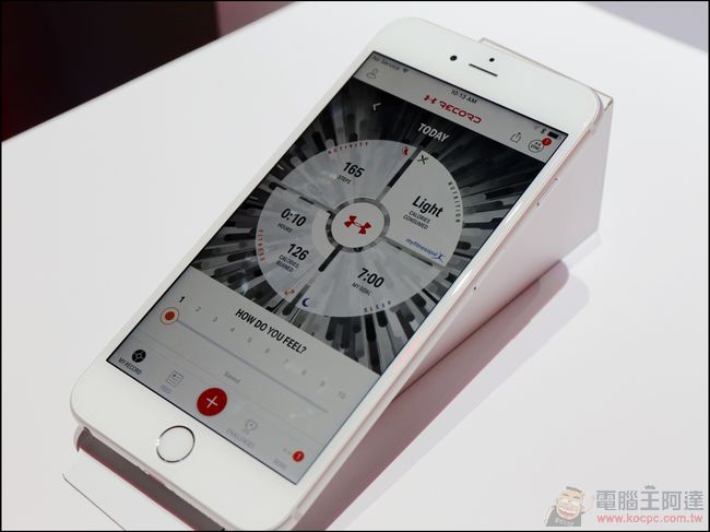 CES2016 Under Armour 展出UA HealthBox,首款智慧慢跑鞋及心律偵測運動耳機 - 電腦王阿達 IMG_0983