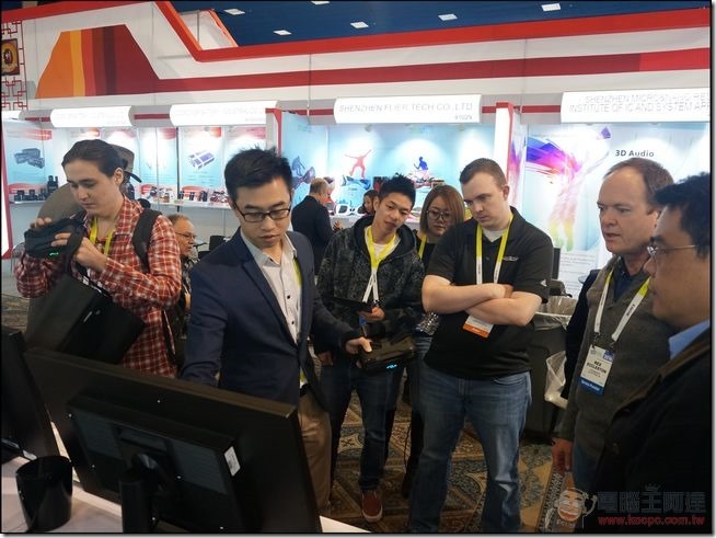 圖四:2016 CES 3Glasses現場說明VR未來趨勢 圖四:2016 CES 3Glasses現場說明VR未來趨勢