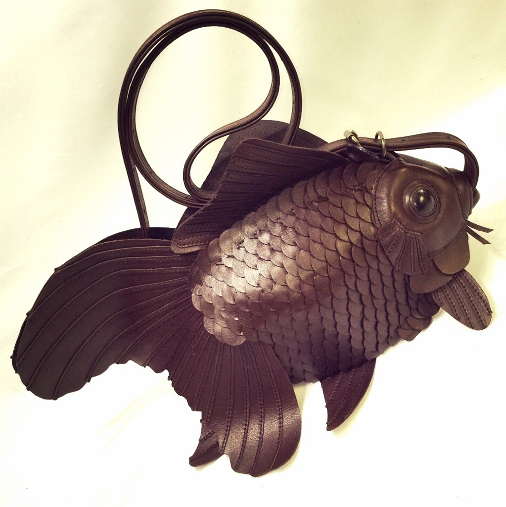 潮到出水的金魚包,龍蝦晚禮服請到旁邊玩沙吧 - 電腦王阿達 img48