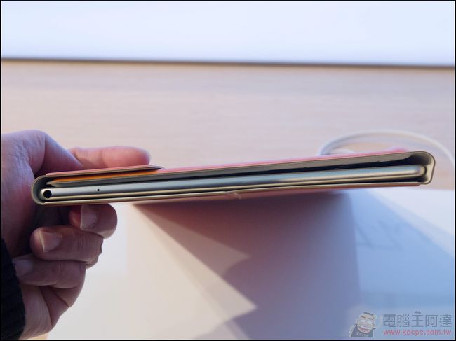 華為於MWC2016推出世界最輕薄的2in1商務筆電Huawei MateBook - 電腦王阿達 IMG_9774