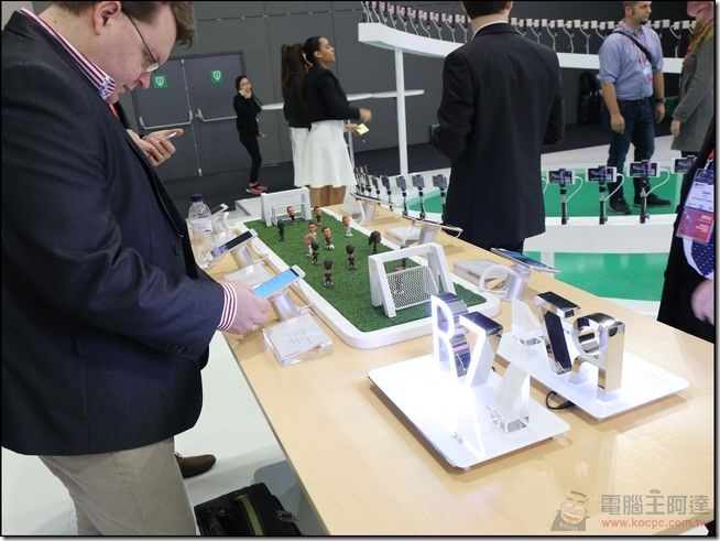 OPPO-MWC2016-03 OPPO-MWC2016-03