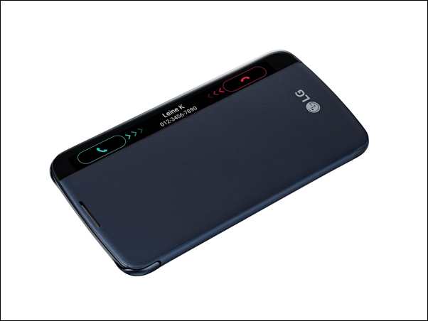 LG K10專屬側邊透視感應皮套有別以往直立式手機保護套 不須開蓋即可透過側邊操控 不僅可立即查看時間與訊息通知 更可一指滑動來接聽電話 行動生活更加便利