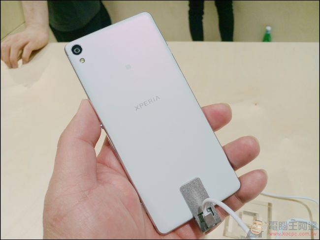 【MWC2016】Sony全新Xperia X系列旗艦動手玩,並帶來四款豐富生活的智慧產品 - 電腦王阿達 IMAG1871